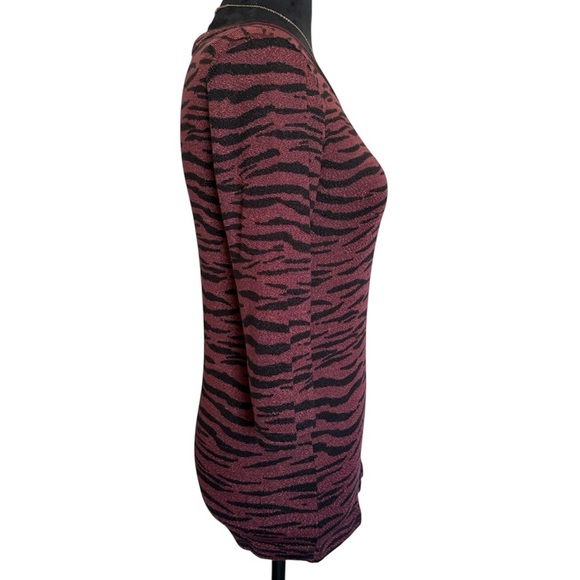 NWT Micheal Stars Woman’s Small Tiger Print Long-Sleeve Top - Picture 2 of 6